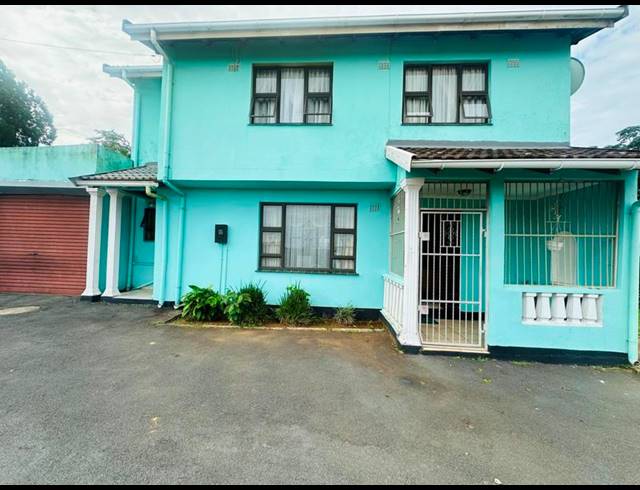 3 BEDROOM HOUSE FOR SALE IN UMLAZI Z